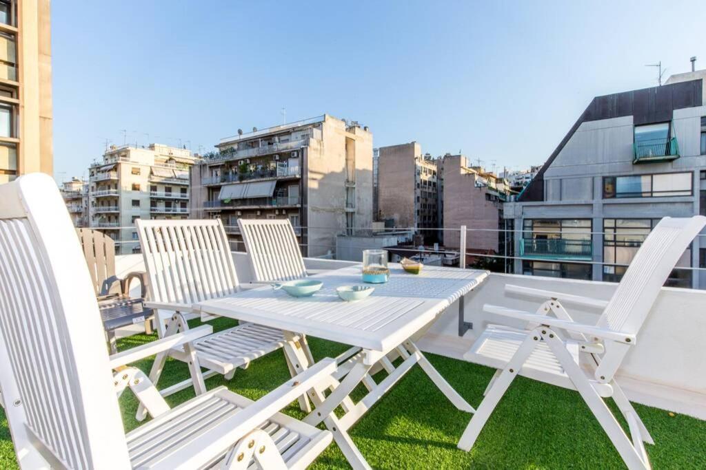 Neoclassical Flat With 2 Bedrooms In 피레아스 외부 사진