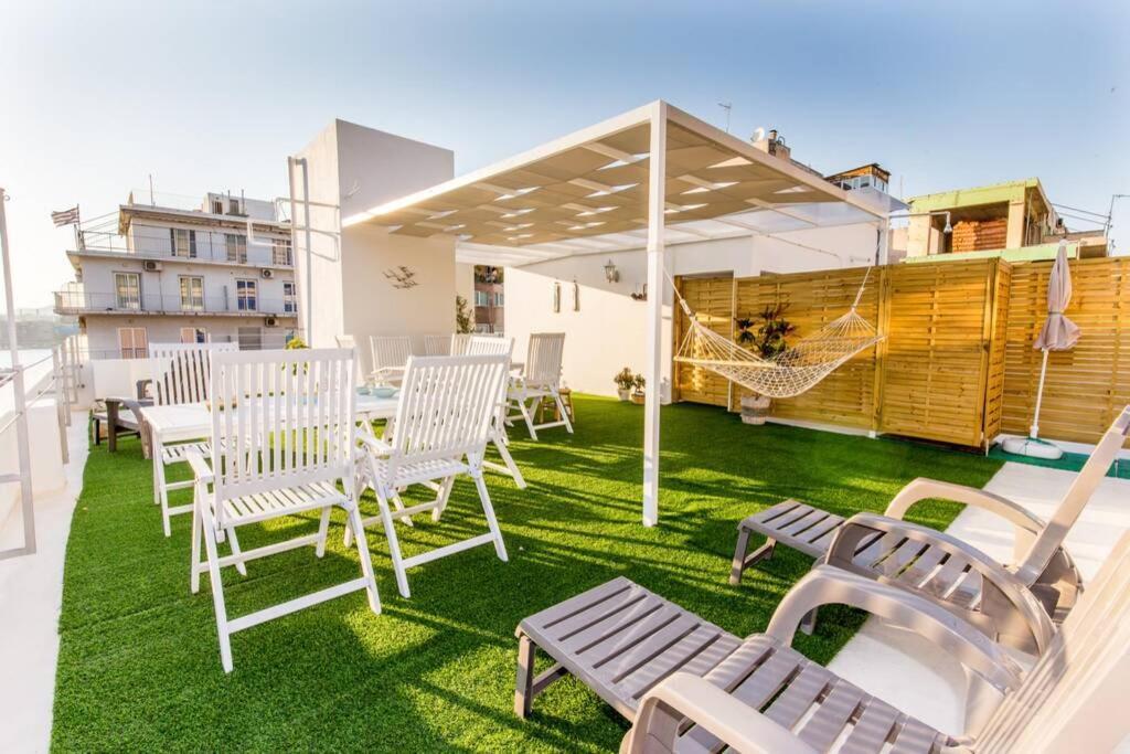 Neoclassical Flat With 2 Bedrooms In 피레아스 외부 사진