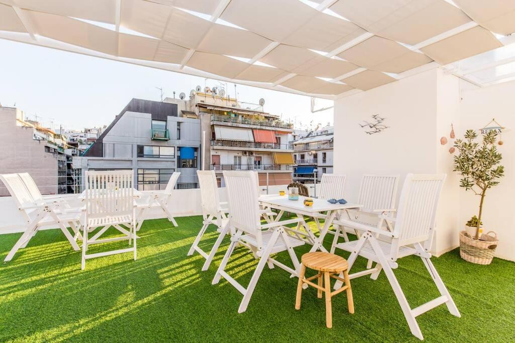 Neoclassical Flat With 2 Bedrooms In 피레아스 외부 사진